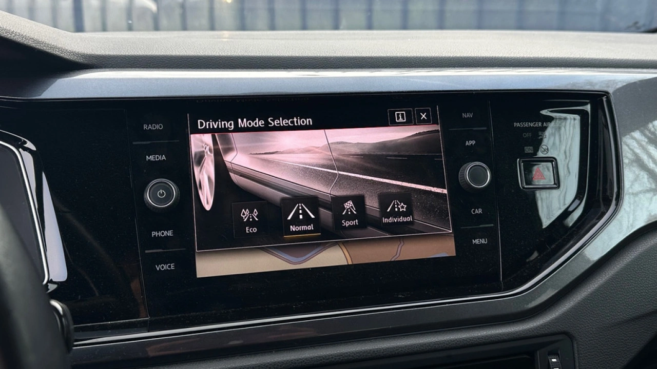 Volkswagen Polo GTI 2.0 TSI 200pk DSG Navigatie Carplay Pdc