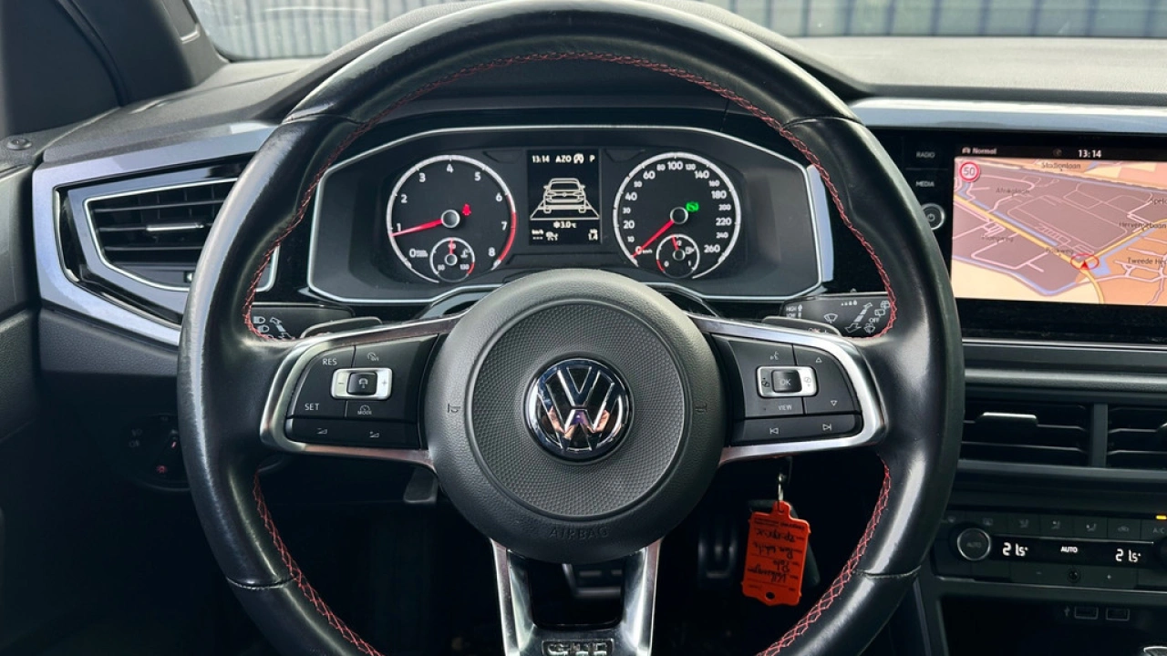 Volkswagen Polo GTI 2.0 TSI 200pk DSG Navigatie Carplay Pdc