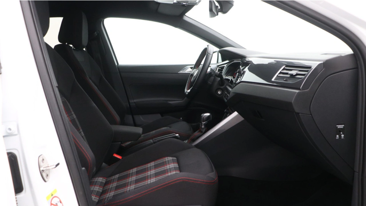 Volkswagen Polo GTI 2.0 TSI 200pk DSG Navigatie Carplay Pdc