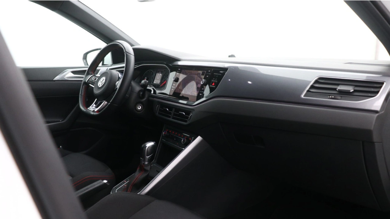 Volkswagen Polo GTI 2.0 TSI 200pk DSG Navigatie Carplay Pdc
