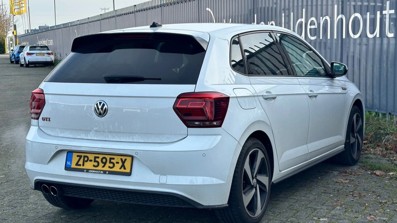 Volkswagen Polo GTI 2.0 TSI 200pk DSG Navigatie Carplay Pdc