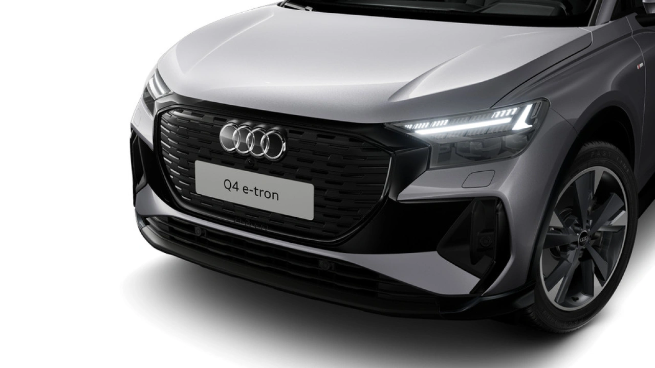 Audi Q4 e-tron Q4 45 e-tron quattro 286 1AT Advanced edition