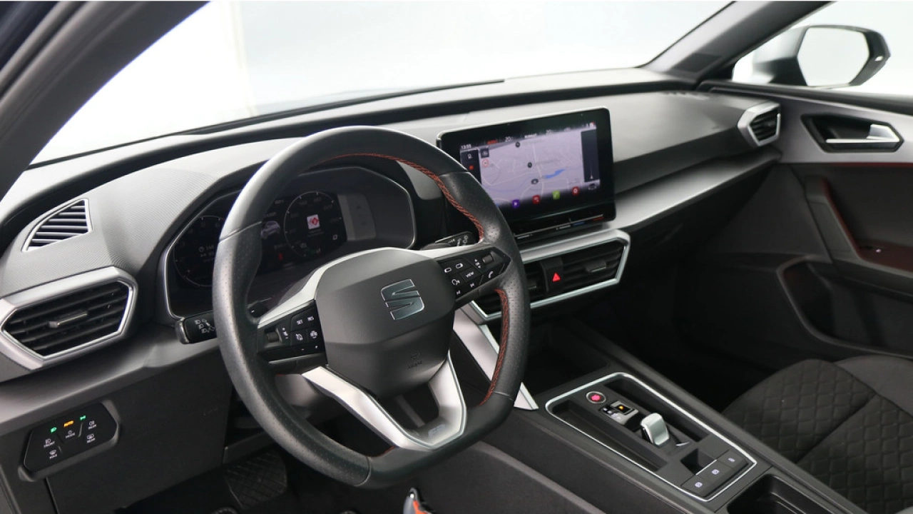 SEAT Leon Sportstourer 1.0 TSI FR 110pk Business DSG