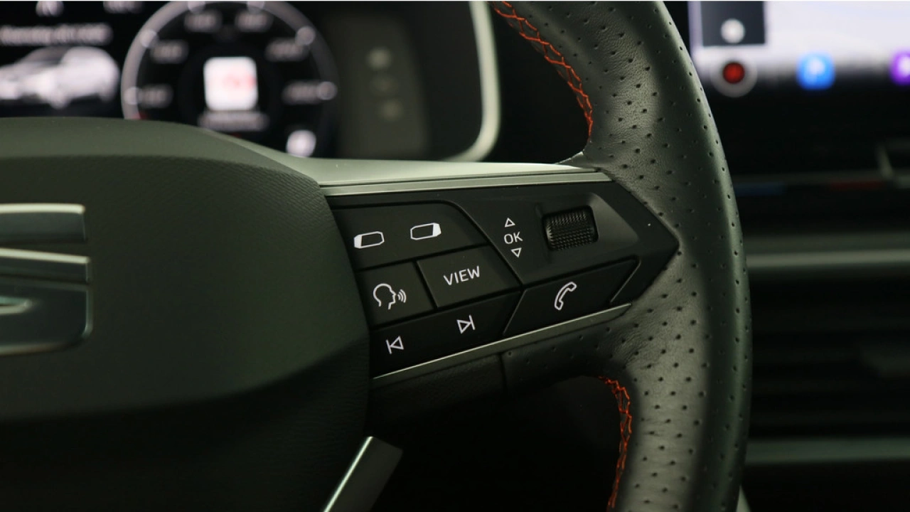 SEAT Leon Sportstourer 1.0 TSI FR 110pk Business DSG