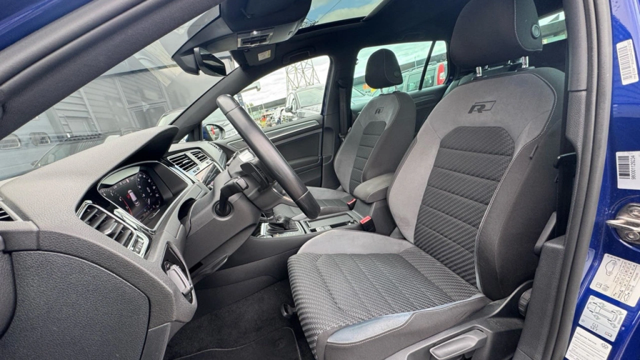 Volkswagen Golf 1.5 TSI 150pk Highline Business R-line DSG