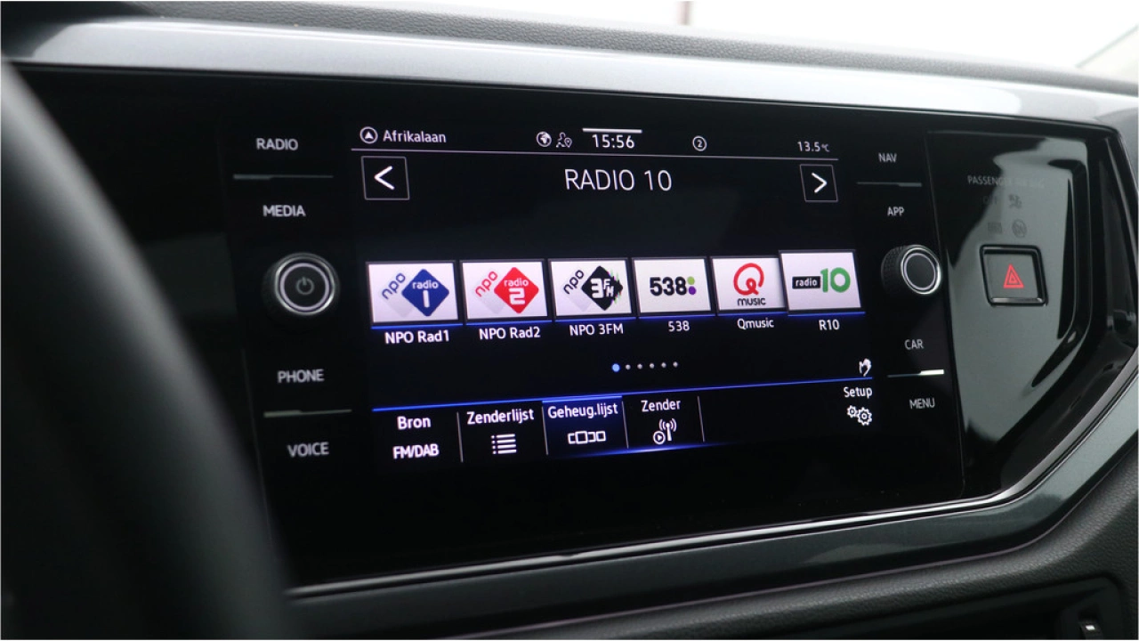 Volkswagen Taigo 1.0 TSI 110pk DSG Style Panoramadak Navigatie