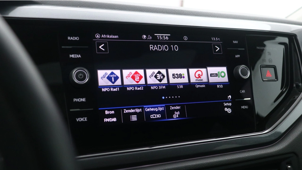 Volkswagen Taigo 1.0 TSI 110pk DSG Style Panoramadak Navigatie