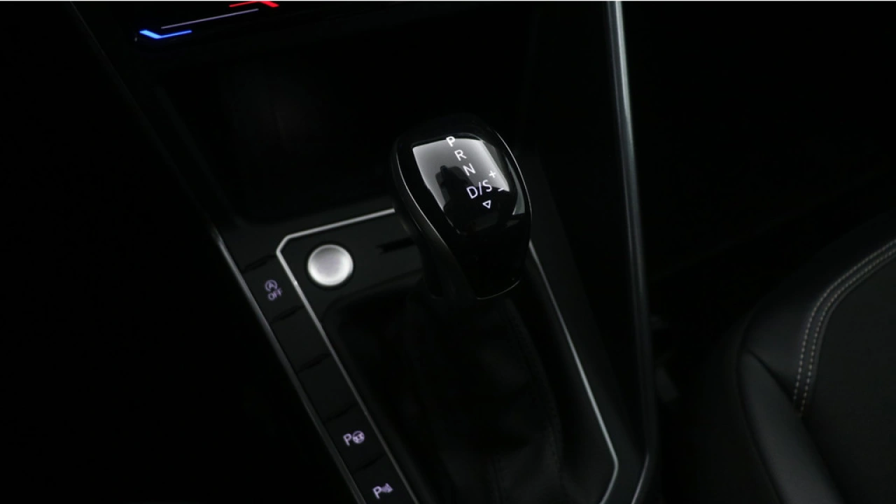 Volkswagen Taigo 1.0 TSI 110pk DSG Style Panoramadak Navigatie