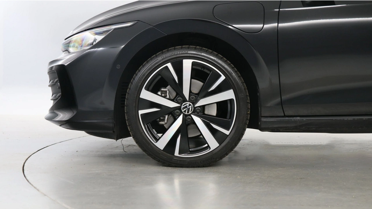 Volkswagen Golf 1.5 Tsi eHybrid 204pk DSG Life Edition App Connect