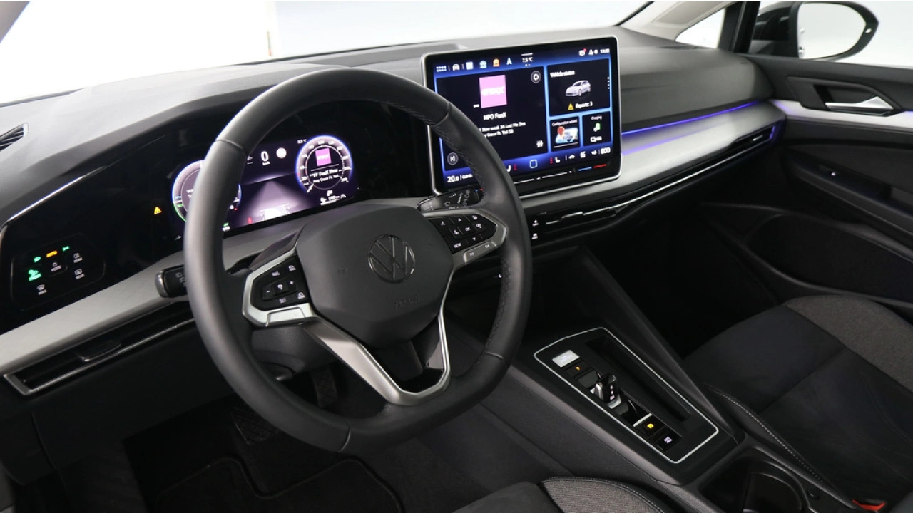 Volkswagen Golf 1.5 Tsi eHybrid 204pk DSG Life Edition App Connect