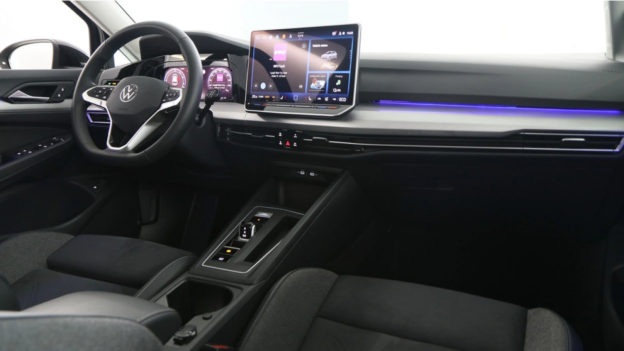 Volkswagen Golf 1.5 Tsi eHybrid 204pk DSG Life Edition App Connect