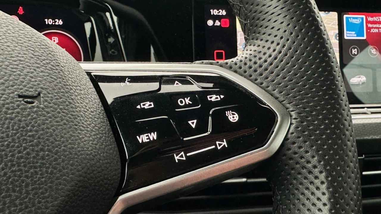 Volkswagen Golf GTE 1.4 eHybrid 245pk DSG Navigatie Stoel en Stuurverwarm.