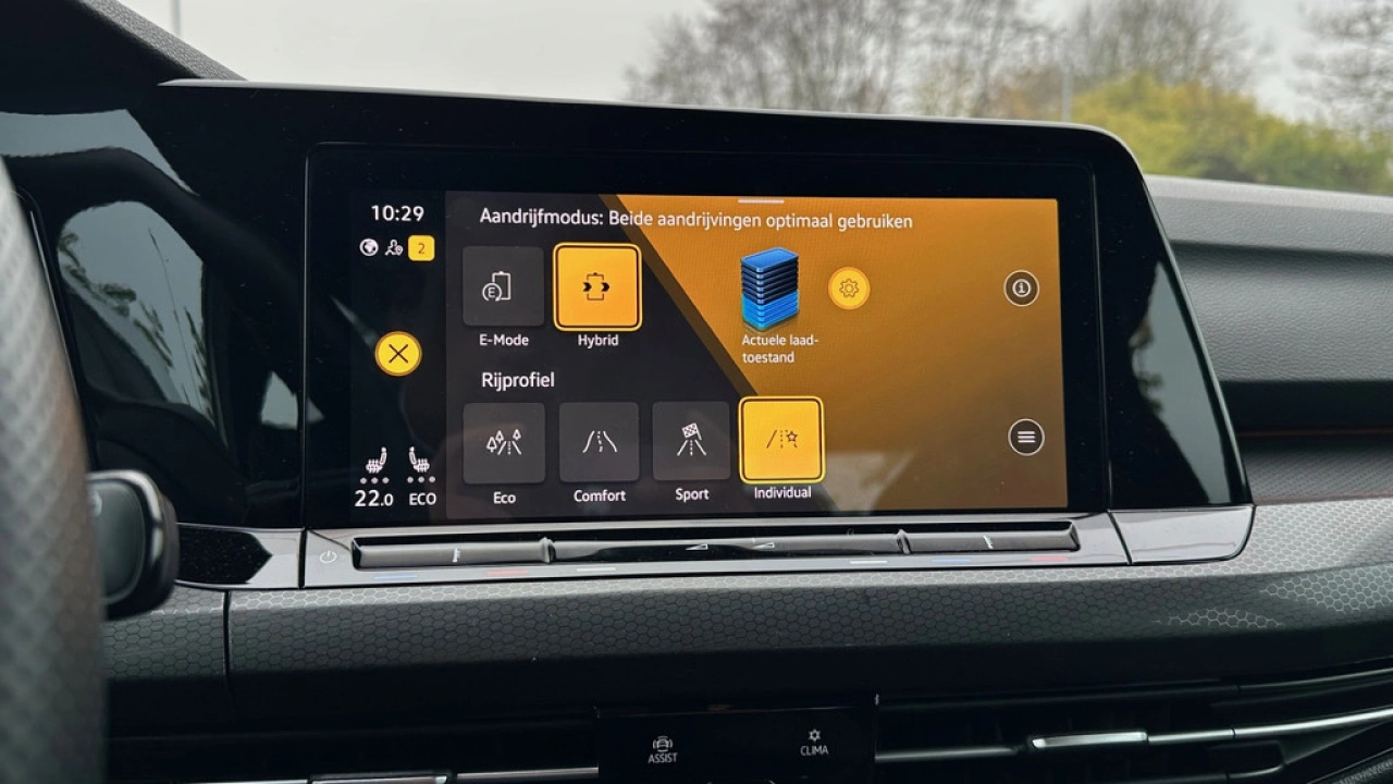 Volkswagen Golf GTE 1.4 eHybrid 245pk DSG Navigatie Stoel en Stuurverwarm.