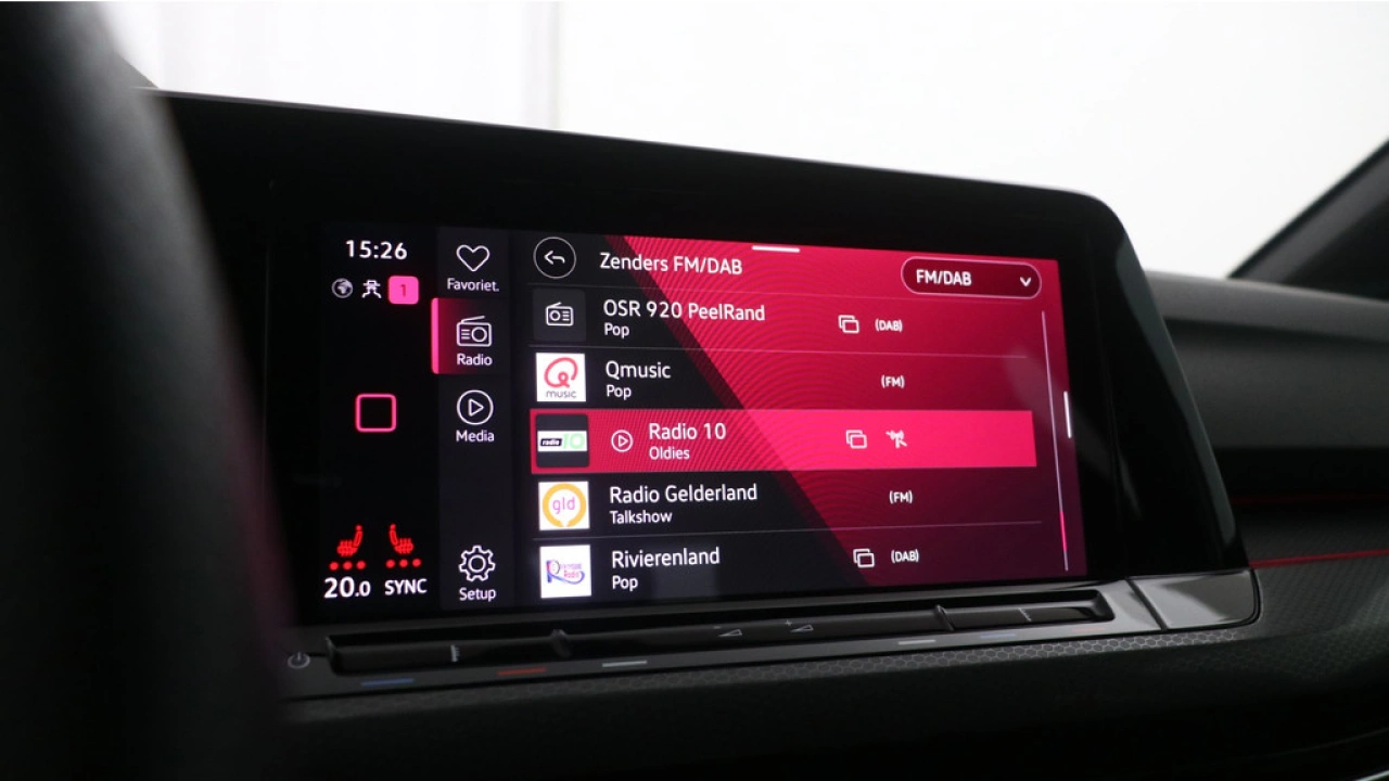 Volkswagen Golf GTE 1.4 eHybrid 245pk DSG Navigatie Stoel en Stuurverwarm.