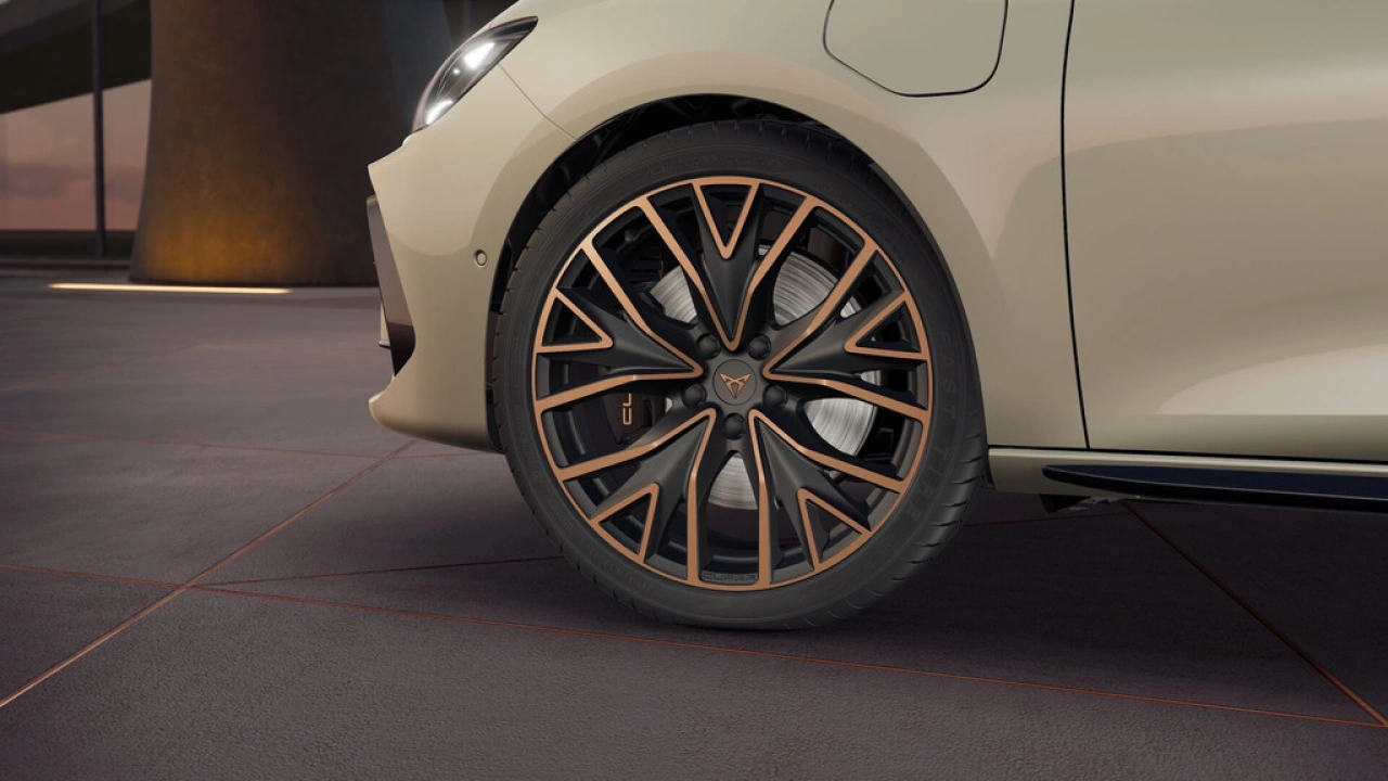 CUPRA Leon 1.5 TSI e-Hybrid 272 6DSG VZ Performance