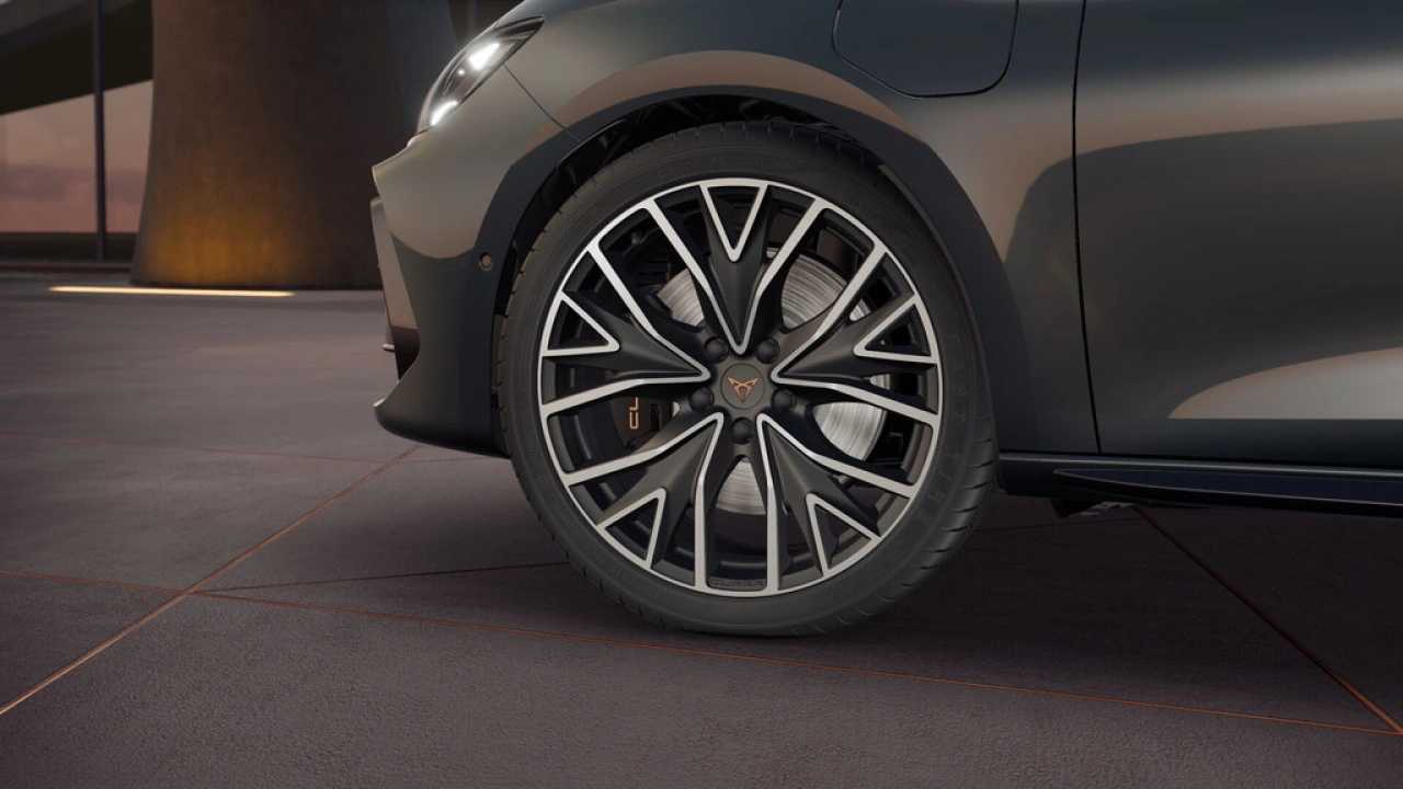 CUPRA Leon 1.5 TSI e-Hybrid 272 6DSG VZ Performance