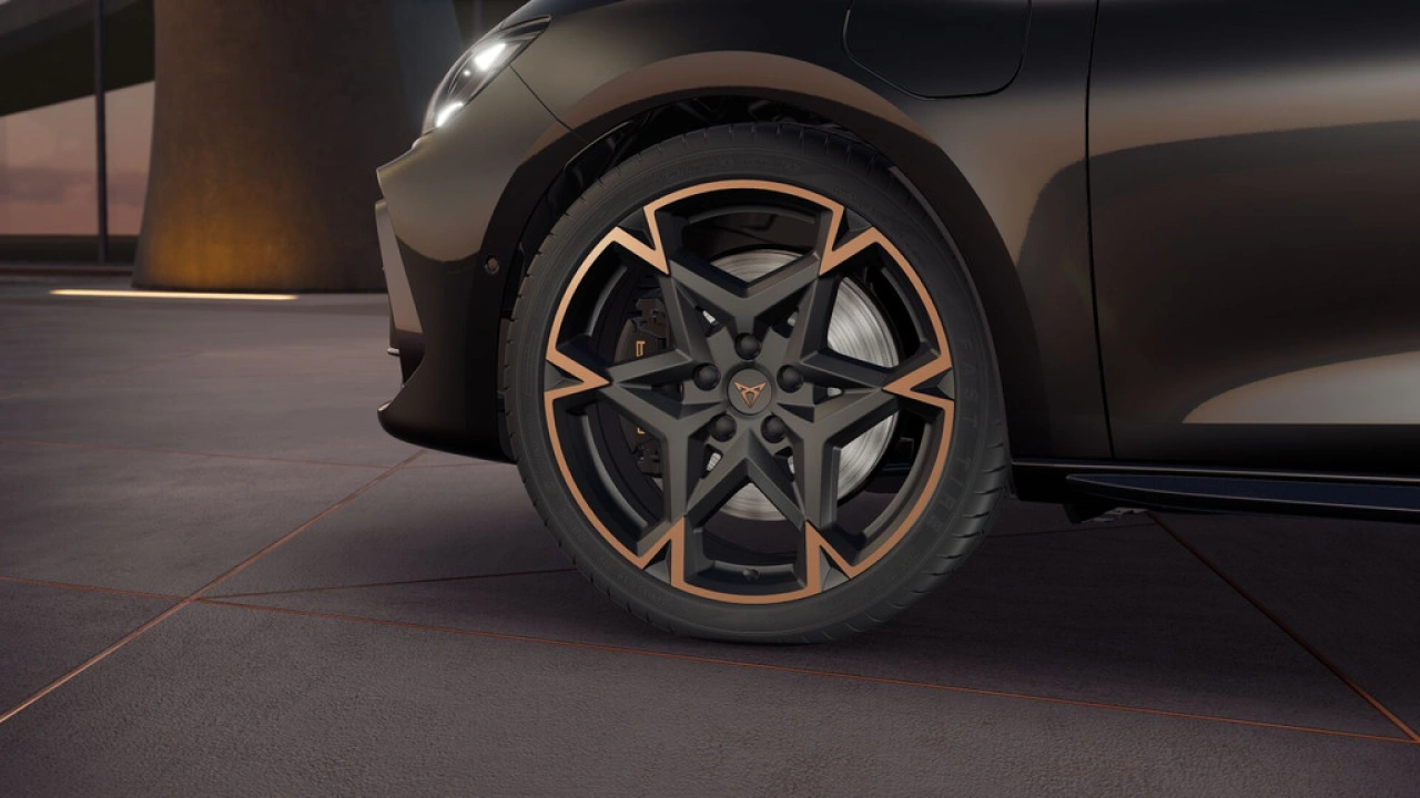 CUPRA Leon Sportstourer 1.5 TSI e-Hybrid 272 6DSG VZ Performance