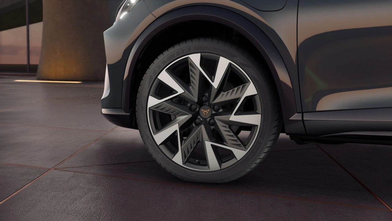 CUPRA Formentor 1.5 TSI e-Hybrid 204 6DSG Business