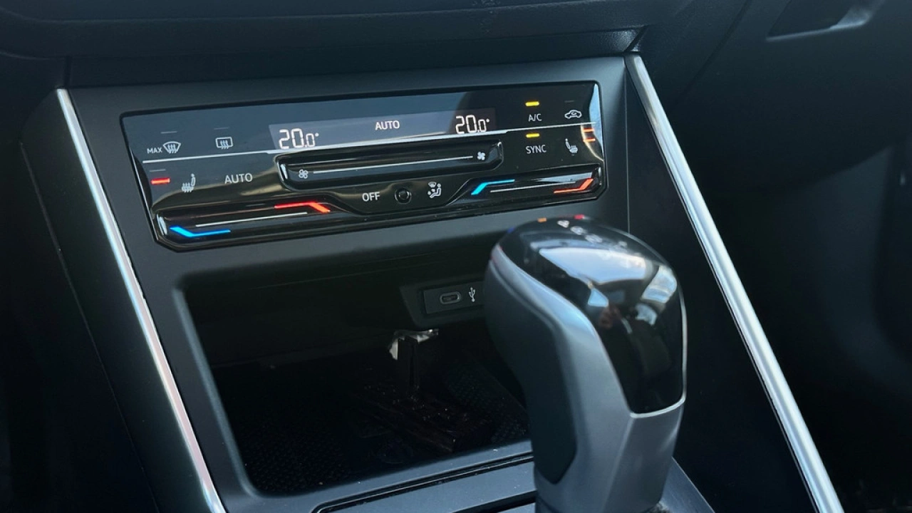 Volkswagen Polo 1.0 TSI 95pk DSG Life Business Panoramadak LED Matrix