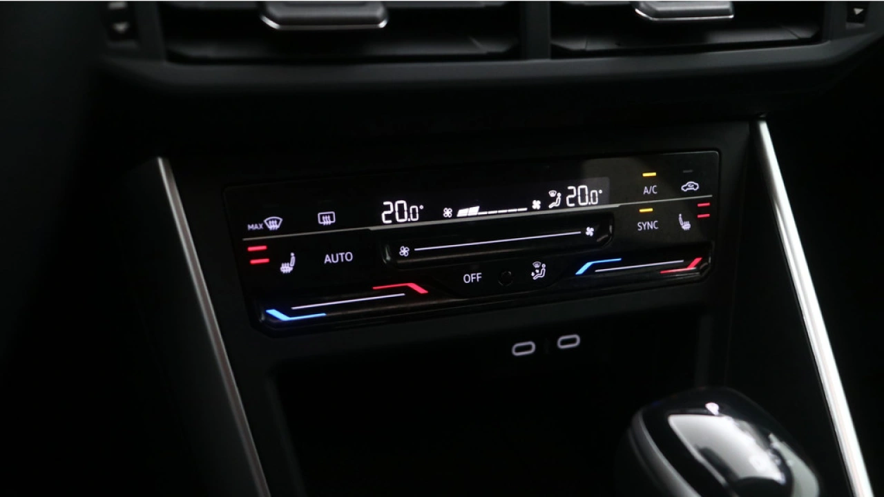 Volkswagen Polo 1.0 TSI 95pk DSG Life Business Panoramadak LED Matrix