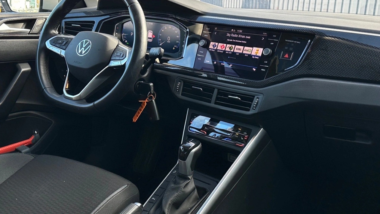 Volkswagen Polo 1.0 TSI 95pk DSG Life Business Panoramadak LED Matrix