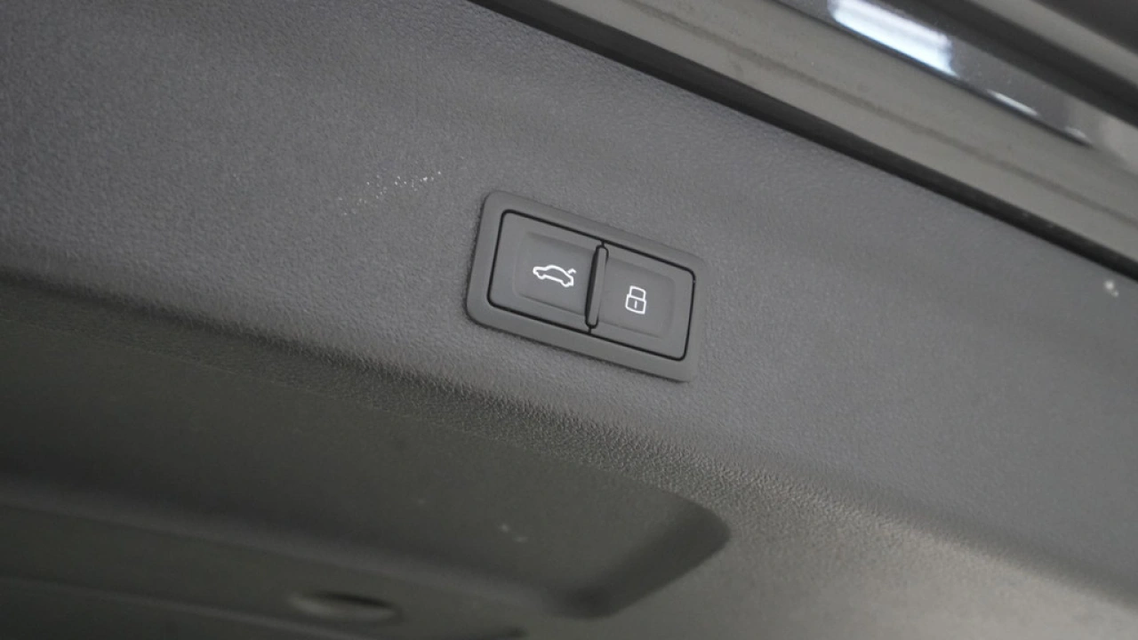 Audi A6 Avant 55 TFSI e quattro 367pk Competition