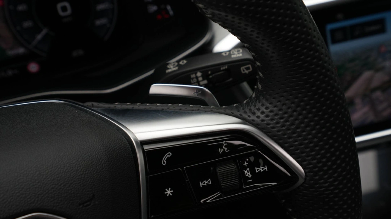 Audi A6 Avant 55 TFSI e quattro 367pk Competition