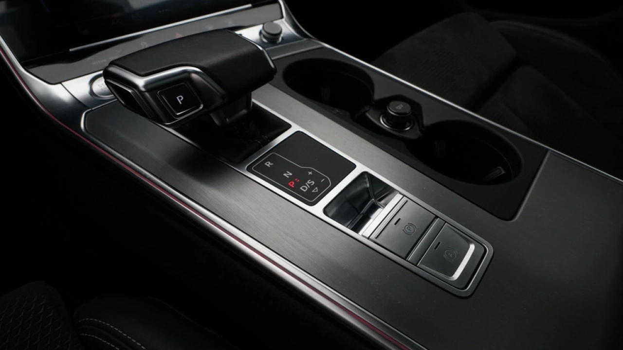 Audi A6 Avant 55 TFSI e quattro 367pk Competition