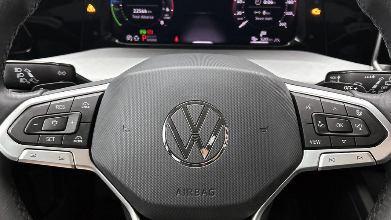 Volkswagen Golf 1.5 eHybrid 204pk Life Edition DSG