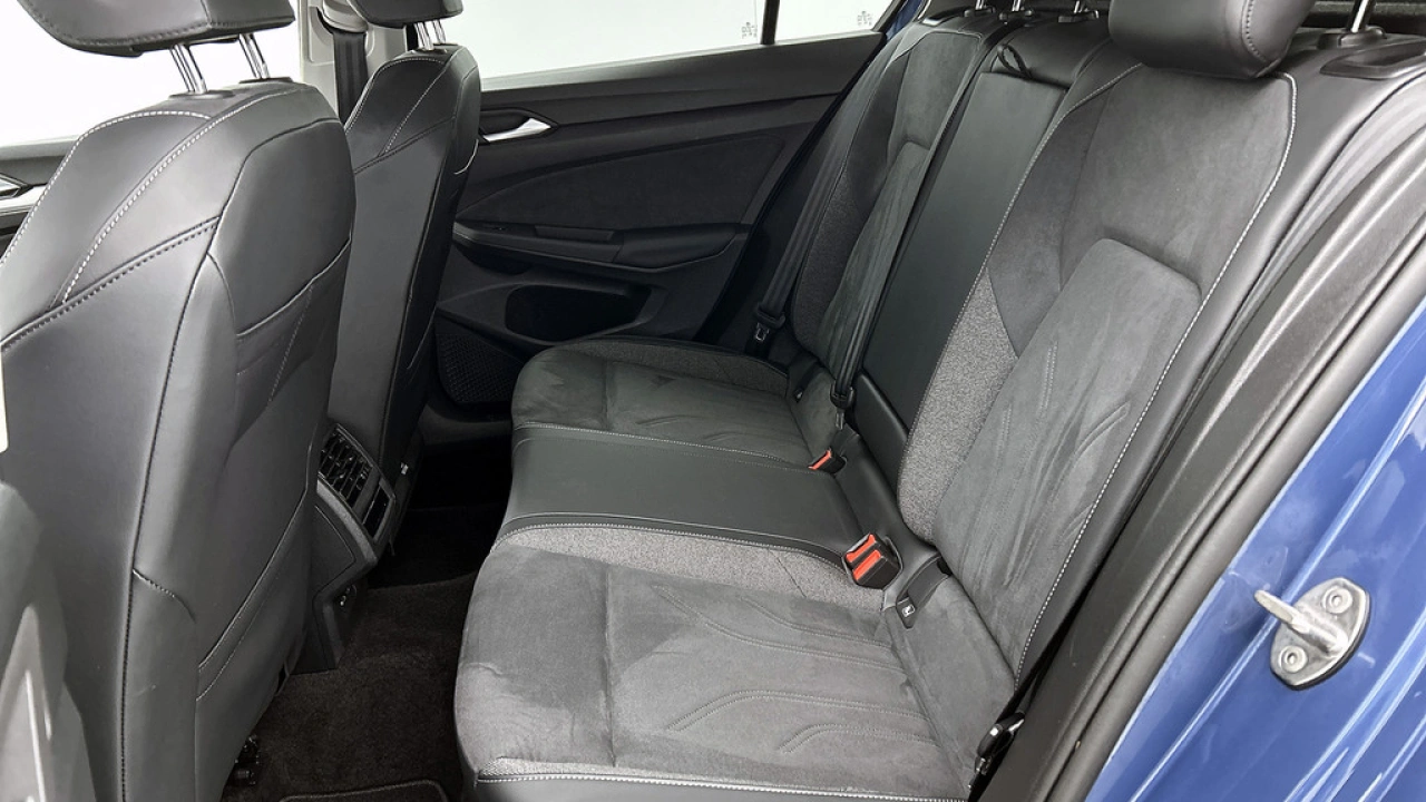 Volkswagen Golf 1.5 eHybrid 204pk Life Edition DSG