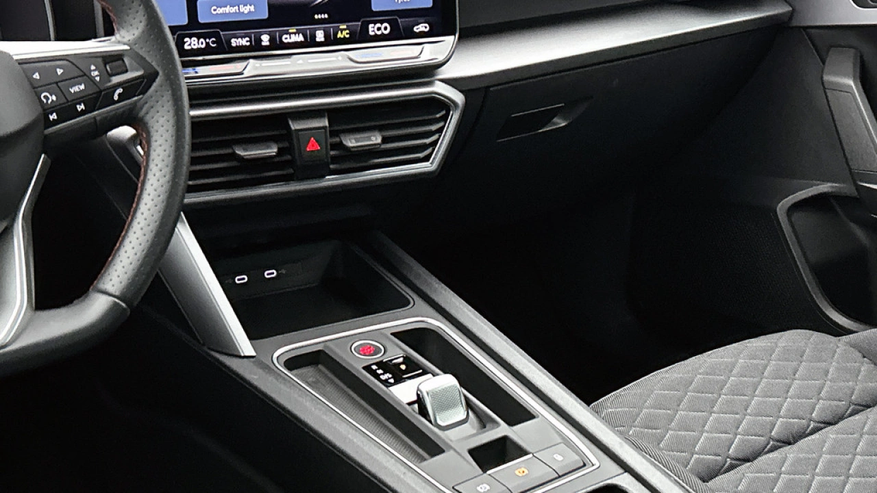 SEAT Leon Sportstourer 1.5 TSI 204pk e-Hybrid FR Business DSG