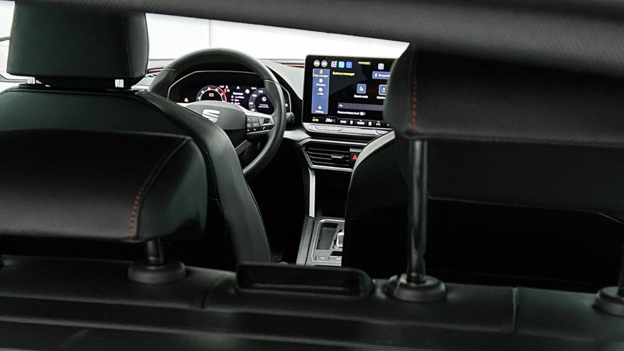 SEAT Leon Sportstourer 1.5 TSI 204pk e-Hybrid FR Business DSG