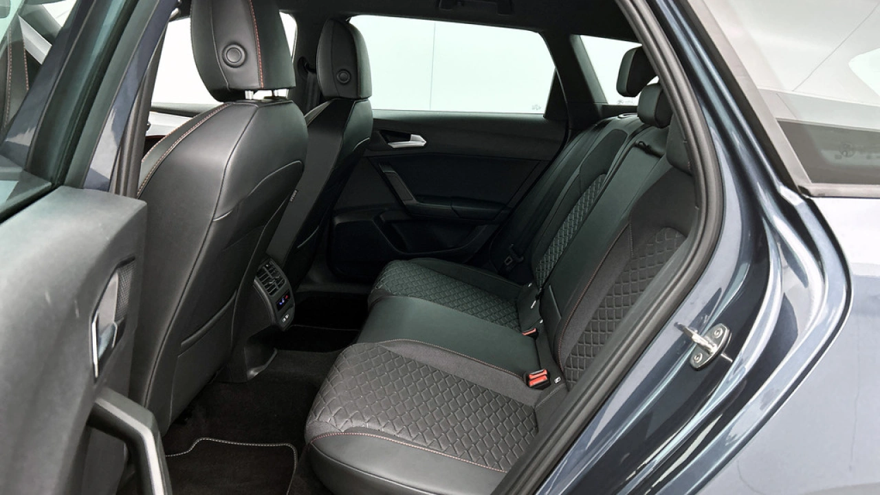 SEAT Leon Sportstourer 1.5 TSI 204pk e-Hybrid FR Business DSG