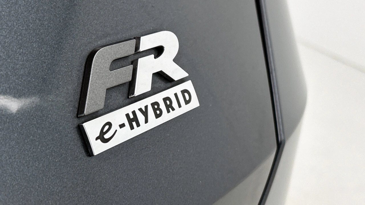 SEAT Leon Sportstourer 1.5 TSI 204pk e-Hybrid FR Business DSG