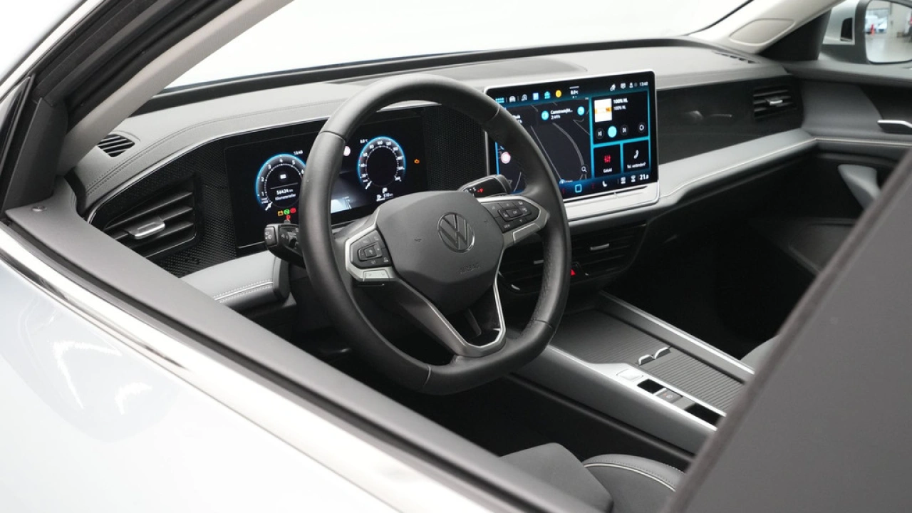 Volkswagen Passat Variant 1.5 eTSI 150pk DSG Business