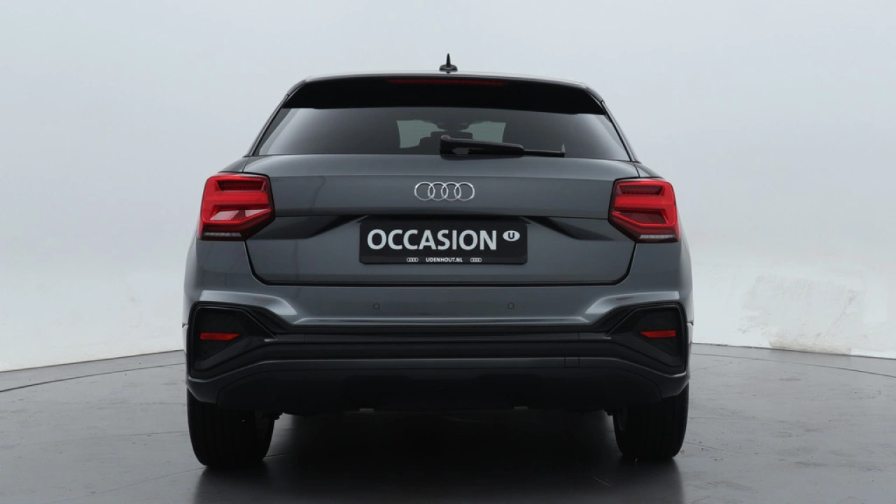 Audi Q2 35 TFSI 150PK S Edition / Stoelverwarming / ACC / Matrix LED
