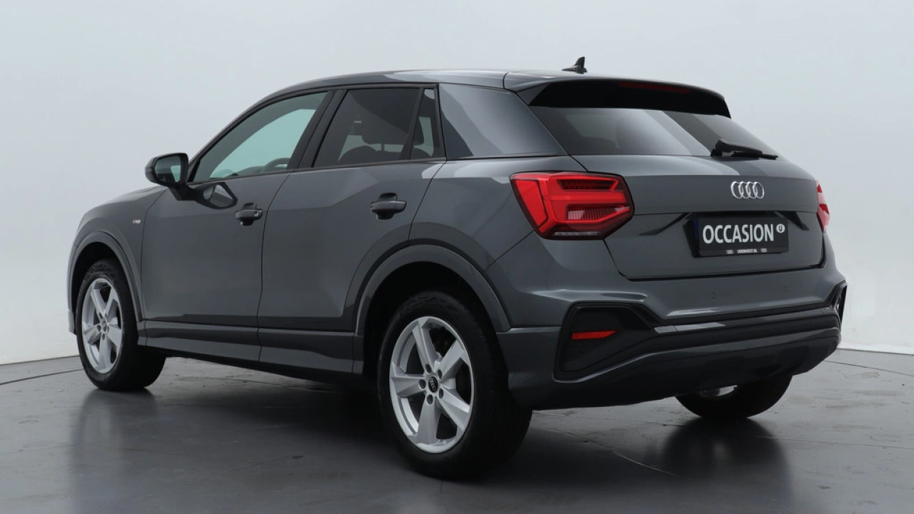 Audi Q2 35 TFSI 150PK S Edition / Stoelverwarming / ACC / Matrix LED