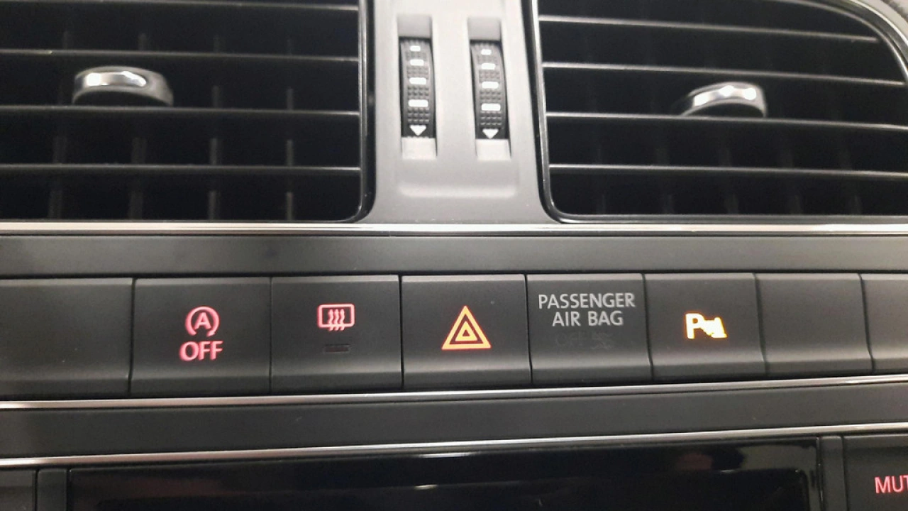 Volkswagen Polo 1.2 TSI Comfortline Automaat | Airco | Parkeersensoren |