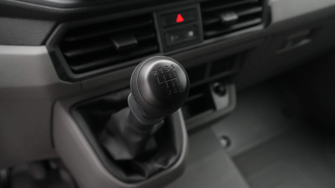 VW Bedrijfswagens Crafter 2.0 TDI 103kW 140PK GVW 3.5T L3H3 Trendline