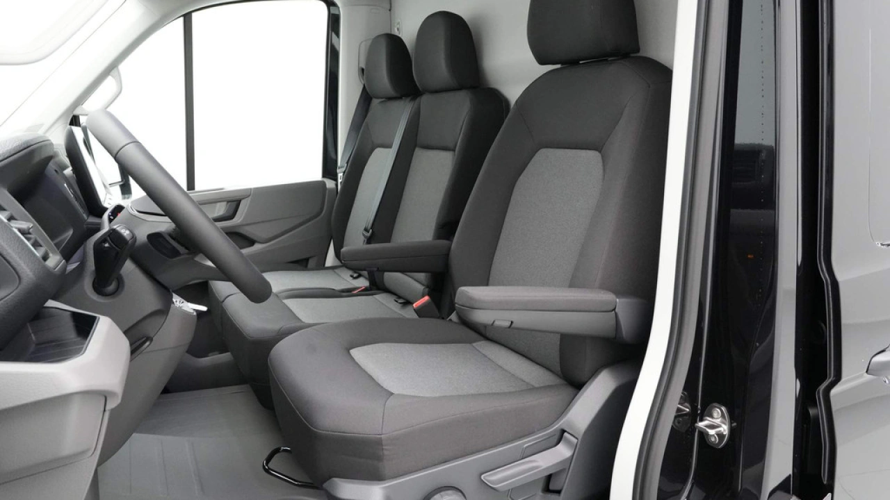 VW Bedrijfswagens Crafter 2.0 TDI 103kW 140PK GVW 3.5T L3H3 Exclusive AUT