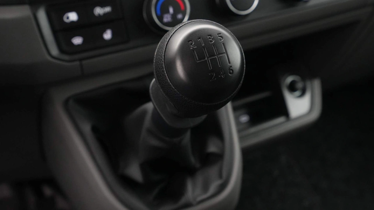 VW Bedrijfswagens Crafter 2.0 TDI 130kW 177PK GVW 3.5T L3H3 WB 3640mm Exclusive Hero Edition