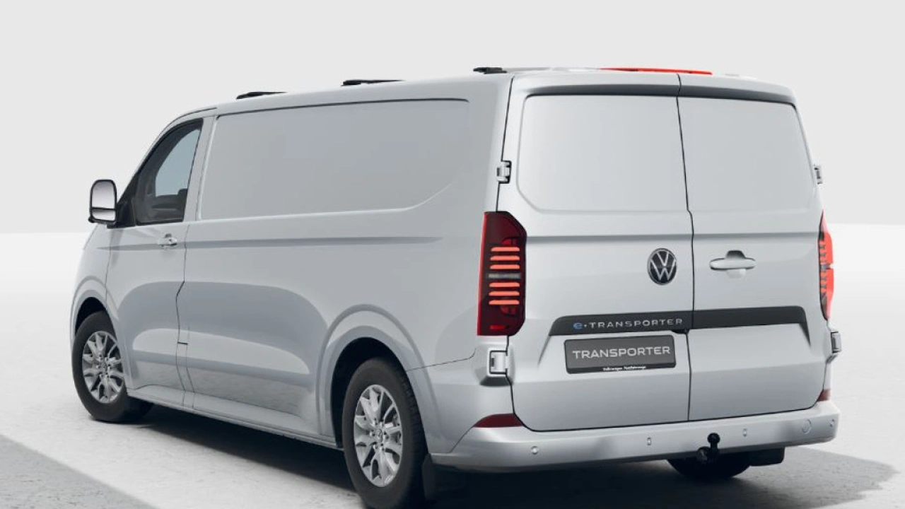VW Bedrijfswagens E-Transporter 160kW 218PK L2H1 Style 64 kWh