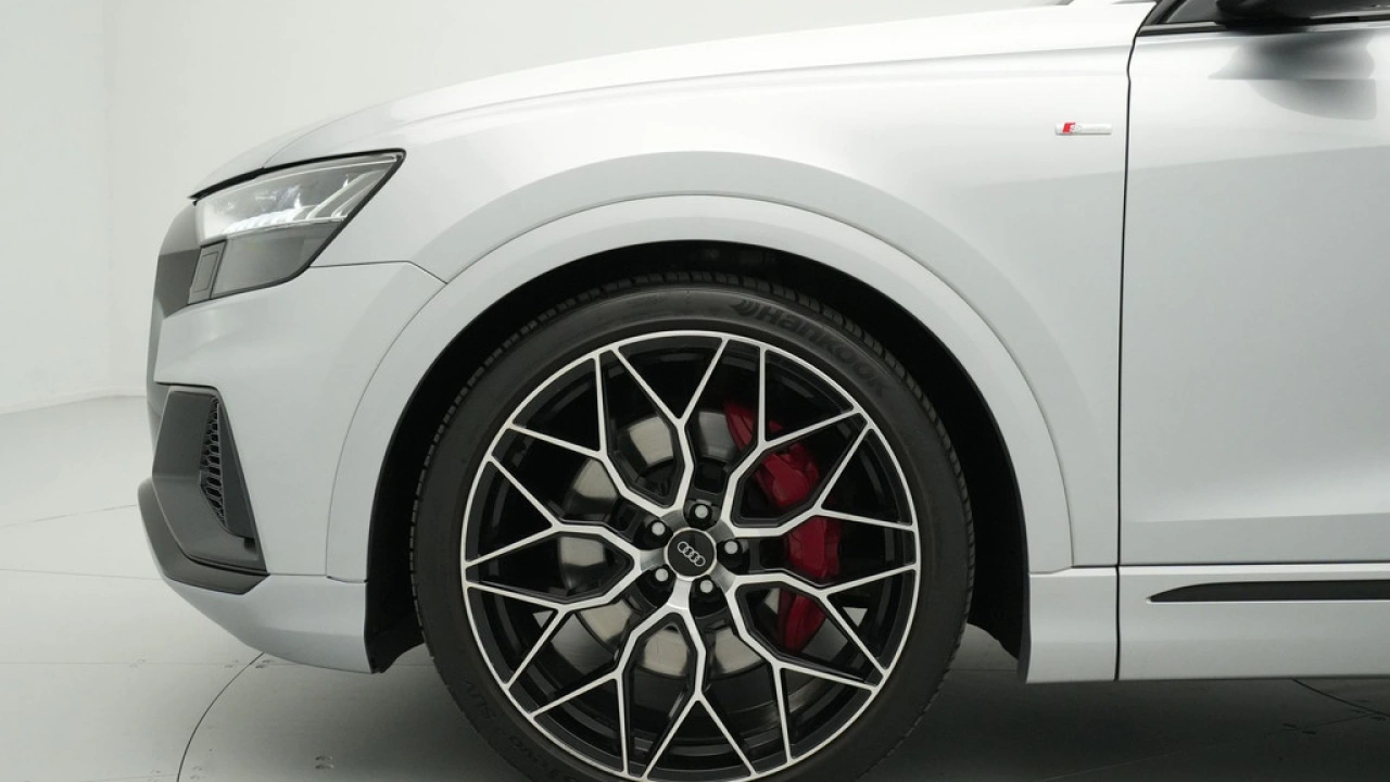 Audi Q8 55 TFSI e 381 pk quattro S-Line