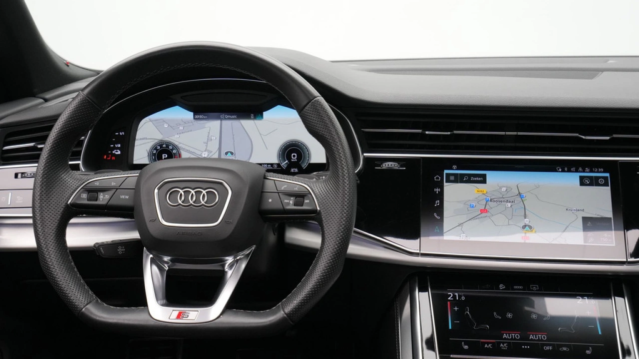 Audi Q8 55 TFSI e 381 pk quattro S-Line