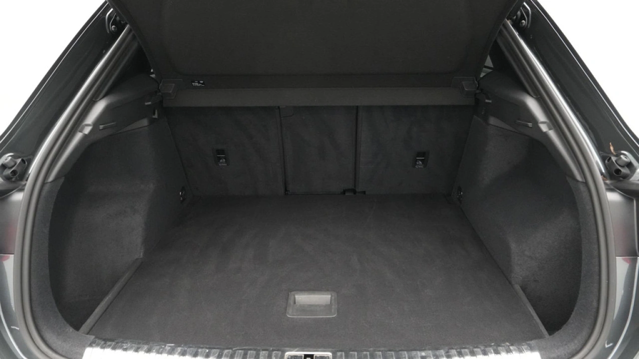 Audi Q3 35 TFSI 150pk S-Tronic S Line edition