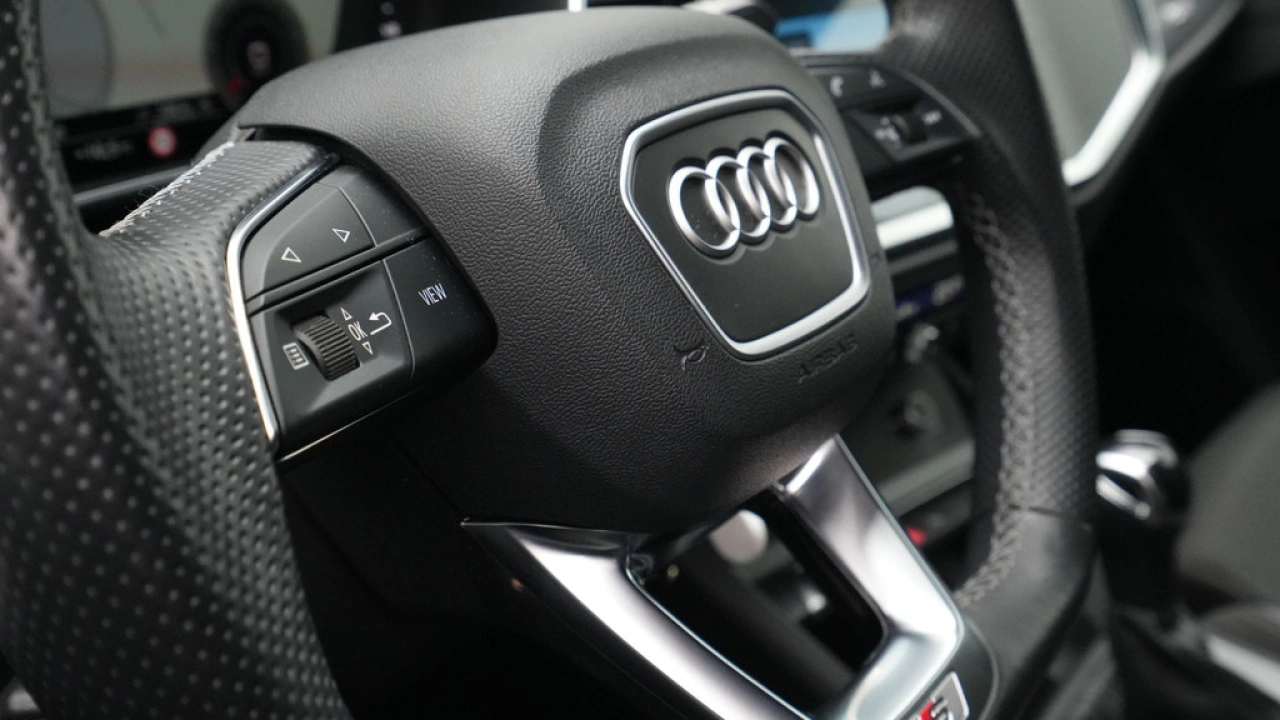 Audi Q3 35 TFSI 150pk S-Tronic S Line edition