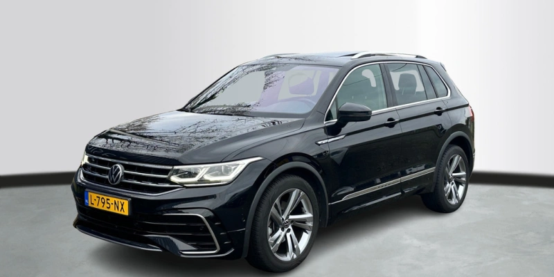 Volkswagen Tiguan 1.5 TSI 150pk DSG R-Line Business+ Panoramadak Trekhaak