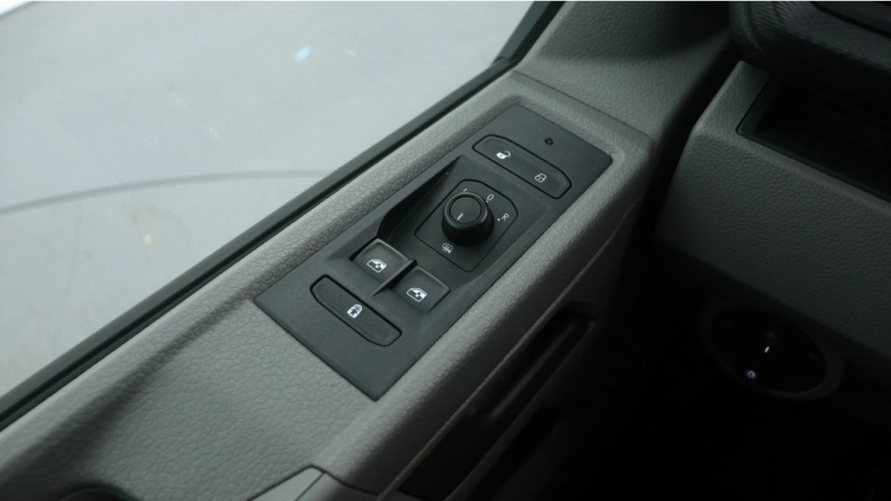 VW Bedrijfswagens Transporter L2H1 2.0 TDI 110pk Economy-Business