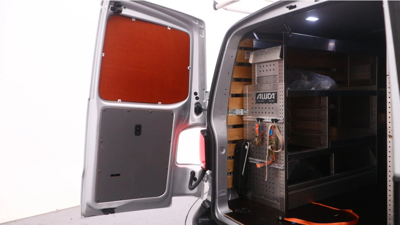 VW Bedrijfswagens Transporter L2H1 2.0 TDI 110pk Economy-Business