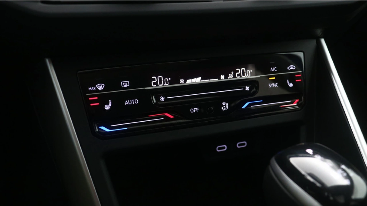 Volkswagen Polo 1.0 TSI 95pk DSG Life Business Panoramadak Led Matrix